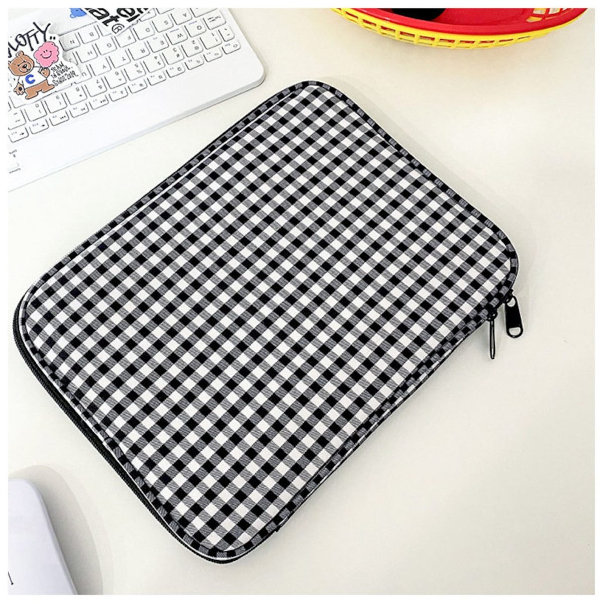 a good partner macbook bag 13.3" ,13.6"